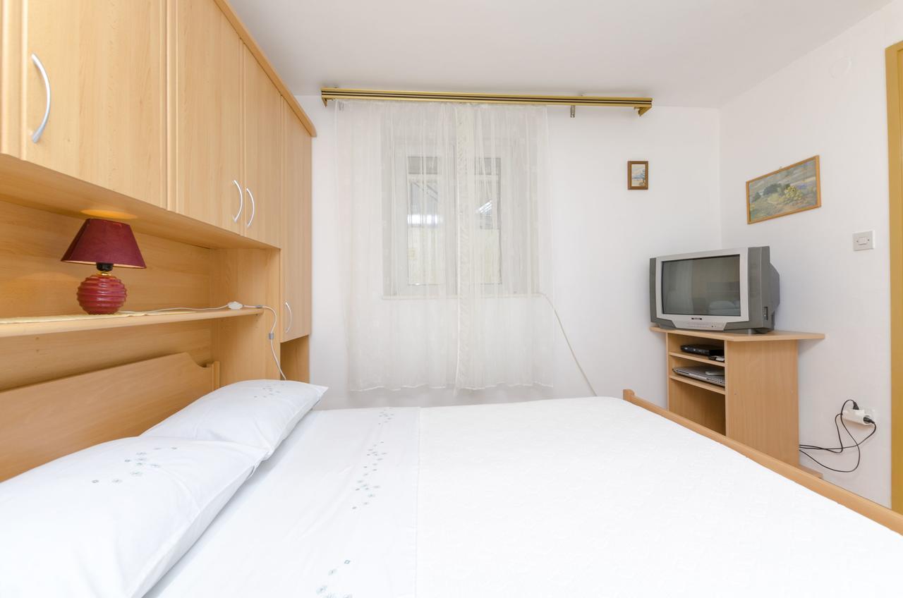 Apartments Visnja Primosten Luaran gambar