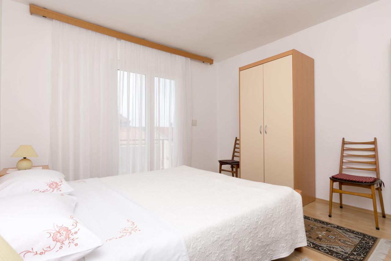 Apartments Visnja Primosten Luaran gambar