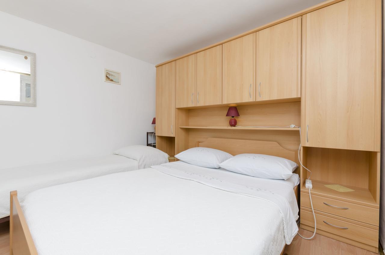 Apartments Visnja Primosten Luaran gambar